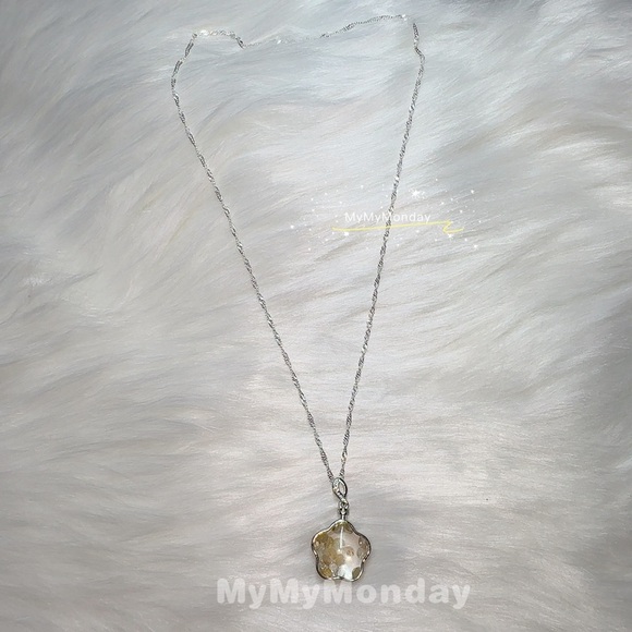 Golden Rutilated Quartz Necklace - Picture 2 of 4